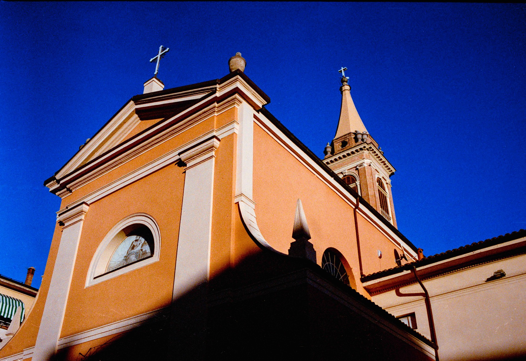 Picture of Bologna, Kodak Portra 400, bolognina, film.