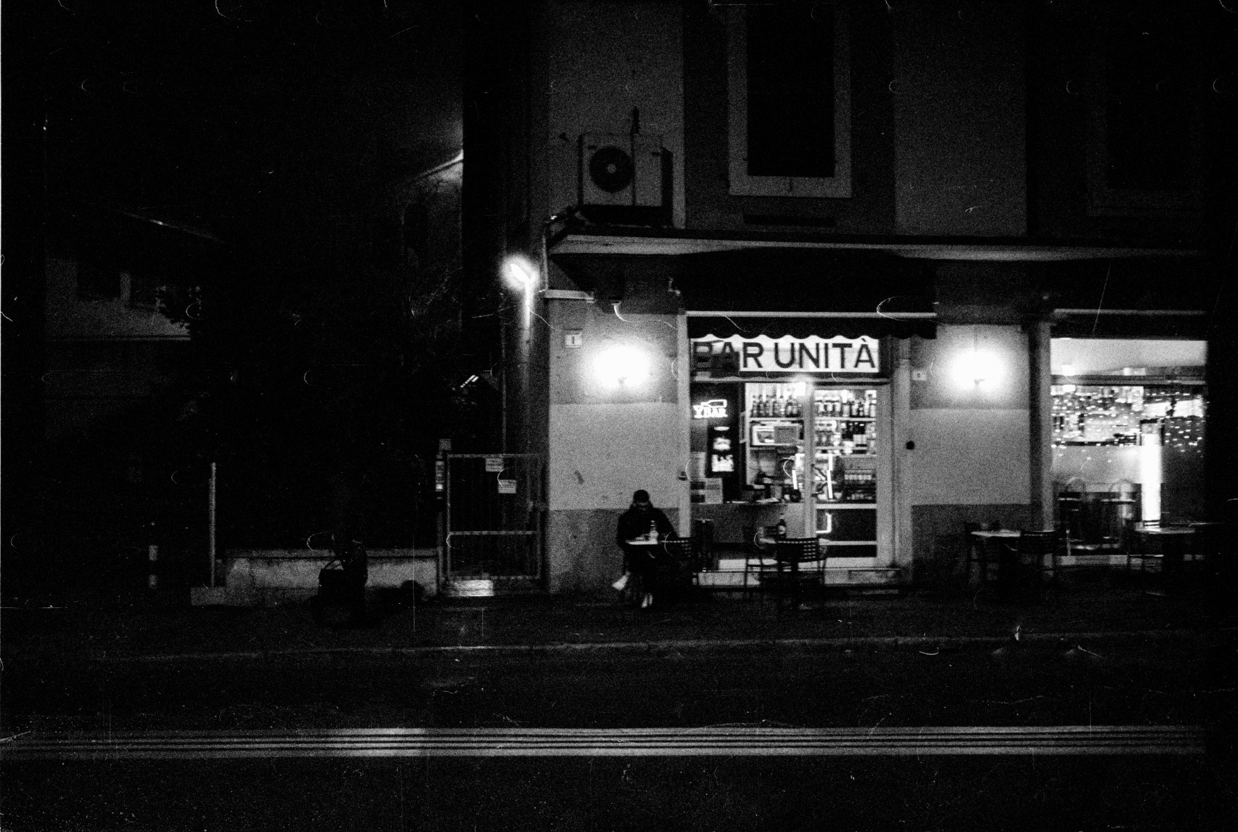 Picture of B/N, Bologna, Fomapan, bolognina, film.