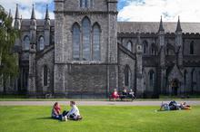 1575821993296_People_Dublin_by_Peter_Zullo57