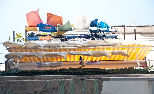 Intimacy under the Wires, Italy, Laundry, Naples, Napoli, laundry project